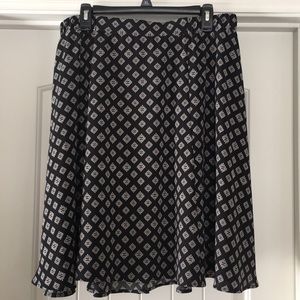Lane Bryant Pretty Flowy Black Skirt sz 14/16 EUC